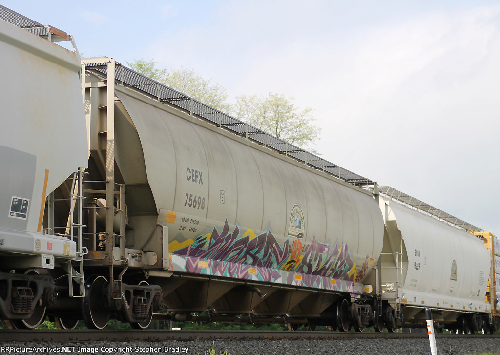 Eastbound mixed freight